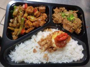 Nasi Rames Rendang