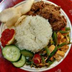 Nasi Rames Rendang Daging
